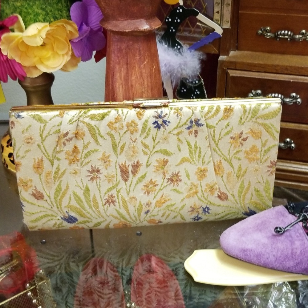 Vintage Spring Clutch
